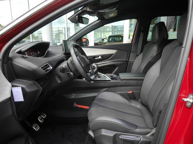 Peugeot 3008 1.2 PureTech GT | Trekhaak | Stoelverwarming | Lichtmetalen velgen | Climate control | Cruise control | Dodehoekdetectie | Achteruitrijcamera | Keyless entry & start