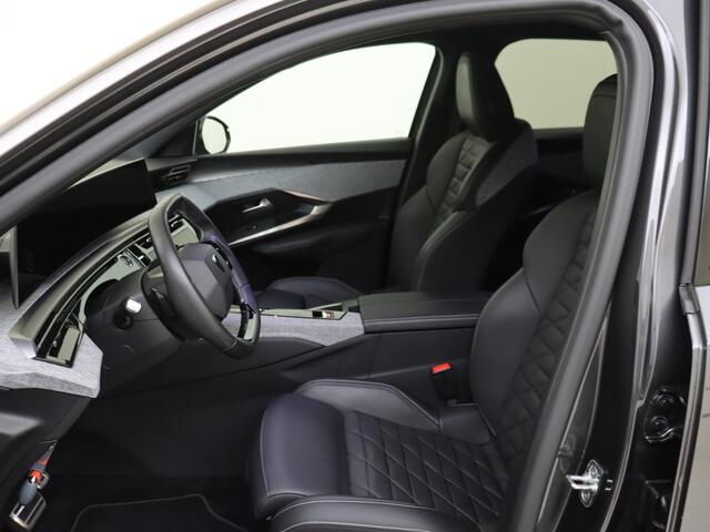 Peugeot 3008 e-3008 GT 73 kWh | Lederpakket | Trekhaak | Stoel en Stuurverwarming |