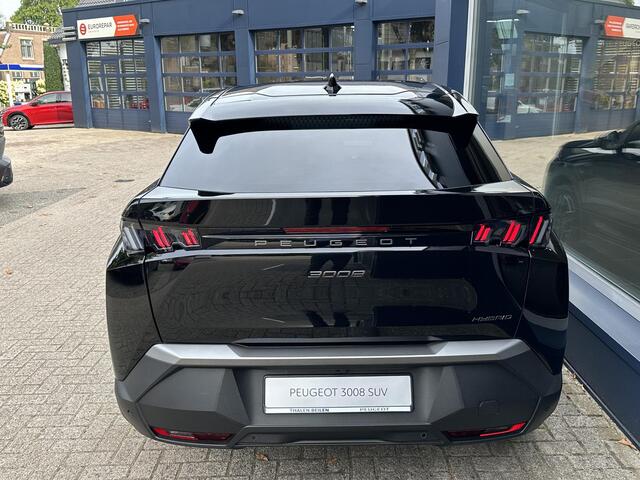 Peugeot 3008 1.2 Hybrid Automaat 145pk Allure | 2025 Demonstratieauto | Trekhaak Afneembaar 1200 KG | Navigatie via Telefoon | Keyless Entry | AGR Stoel met Stoelverwarming | Camera | Climate Control | LED Verlichting | Cruise Control | Parkeersensoren | 19" Lichtmeta