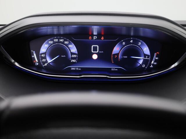 Peugeot 3008 1.2 PureTech 130 PK Automaat Active | NAVI | CARPLAY