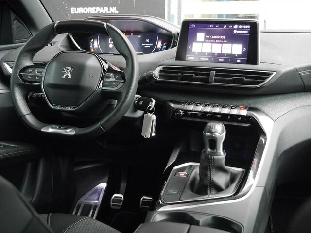Peugeot 3008 GT-LINE 1.2 130PK | Stoelverwarming | 18 inch lichtmetalen velgen | Led verlichting | Parkeersensoren | Climate control | Cruise control | Draadloze telefoonlader | Navigatie