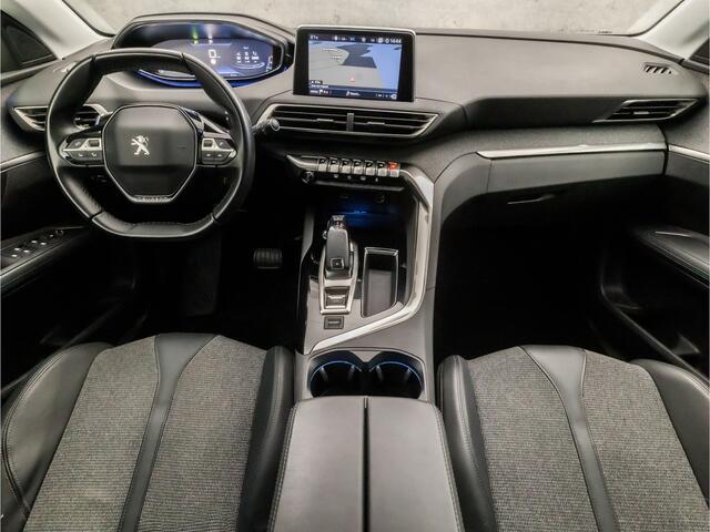 Peugeot 3008 1.2 PureTech Sport Automaat (APPLE CARPLAY, GROOT NAVI, LEDER, KEYLESS, ADAPTIVE CRUISE, 360 CAMERA, SPORTSTOELEN, TREKHAAK, GETINT GLAS, NIEUWSTAAT)