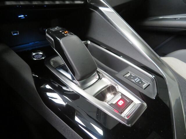 Peugeot 3008 1.6 HYbrid GT