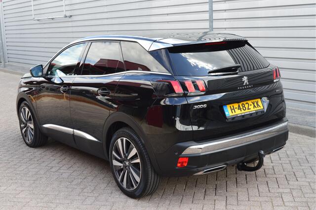 Peugeot 3008 1.2 PureTech GT Line Avantage O.a: Afneemb. trekhaak, Electr. a.klep, Camera, PDC, Clima, Carplay, Half leder, etc... Rijklaar! All-in prijs!