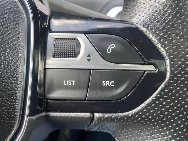 Peugeot 3008 BWJ 2018 1.2PT 131PK GT Line | TREKHAAK | CLIMA | PANO | NAVI | CARPLAY | HALF LEER |