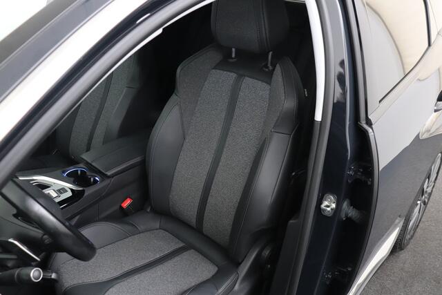 Peugeot 3008 1.2T 131 PK Aut. Premium Camera Half-Leder 19'LMV Carplay LED