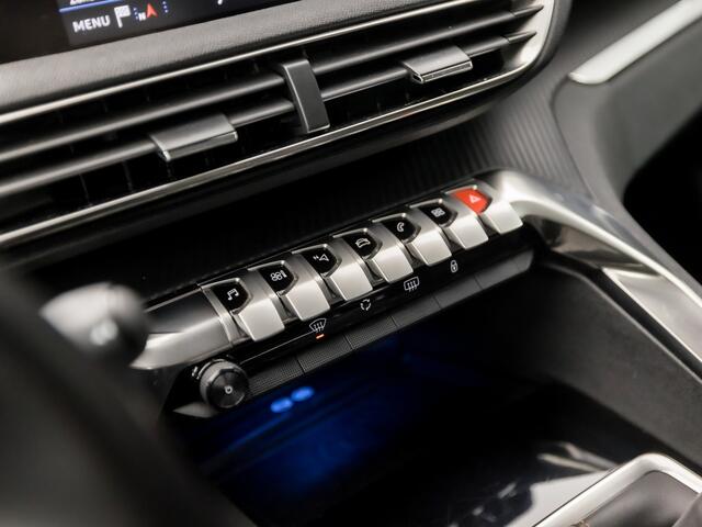 Peugeot 3008 1.2 PureTech Sport (APPLE CARPLAY, GROOT NAVI, LANE ASSIST, SPORTSTOELEN, PARKEERSENSOREN, TREKHAAK, NIEUWE APK, NIEUWSTAAT)