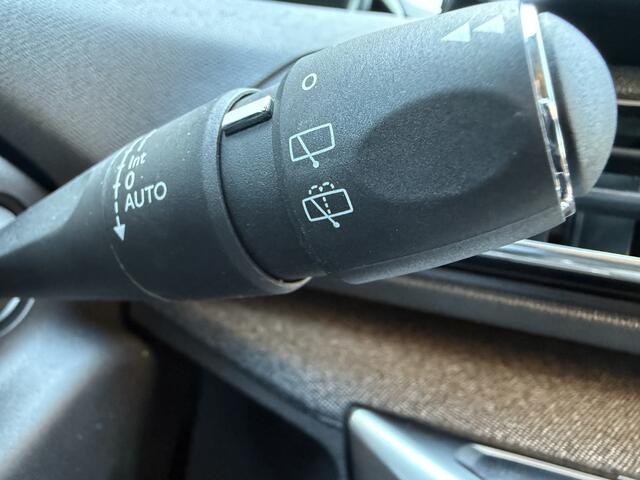 Peugeot 3008 BWJ 2023 1.2 PureTech 131 PK Allure Pack Business AUTOMAAT / TREKHAAK / APPLE CARPLAY / ANDROID AUTO / NAVI / CLIMA / CRUISE / KEYLESS / HALF LEDER / STOELVERW. / CAMERA / LMV / PDC