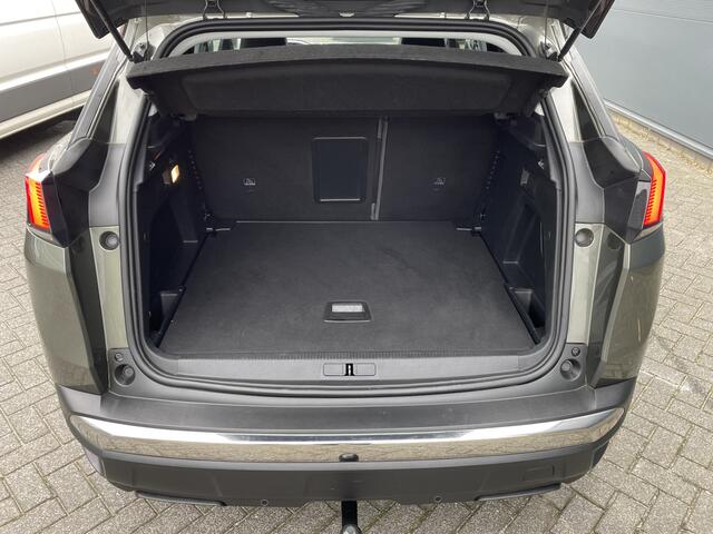Peugeot 3008 180pk Allure Pack (Trekhaak - Leder - 360gr Camera - 19"- Navigatie - Automatische Airco - Apple Carplay)