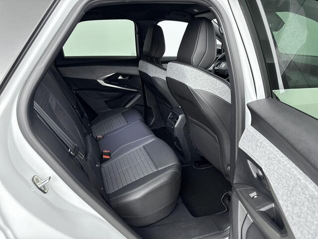 Peugeot 3008 e-3008 Allure 73 kWh 210PK | Fase 3 | Accurapport 97% | AppleCarPlay/AndroidAuto | Camera | 19''LMV | Navigatie | Adaptief Cruise Control | Climate Control | Digitaal Dashboard | Keyless | FULL LED | Privacy Glass | Isofix |