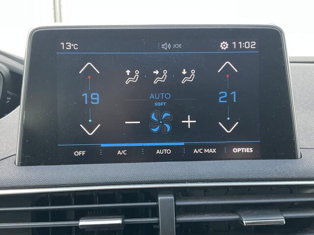 Peugeot 3008 1.2 PureTech Allure Trekhaak Cruise PDC Carplay Digitaal Clima Hoogzitter!