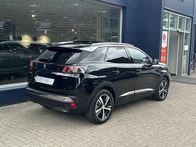 Peugeot 3008 1.6 HYbrid 225 GT | Slechts 15827 KM Gereden | Automaat | Panorama Schuif-/Kanteldak | Navigatie | Camera | Adaptieve Cruise Control | Hoge Zitpositie | Climate Control | LED Verlichting | Keyless Entry | Dode Hoek Detectie |