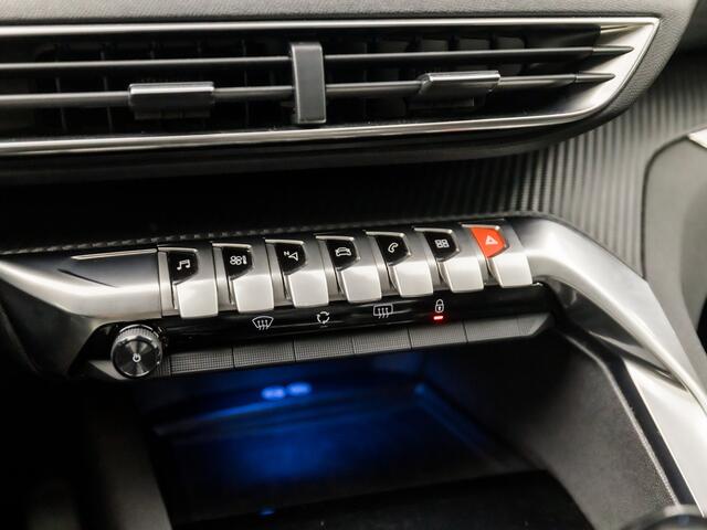 Peugeot 3008 1.2 PureTech Sport (APPLE CARPLAY, GROOT NAVI, LEDEREN SPORTSTOELEN, STOELVERWARMING, GETINT GLAS, 360 CAMERA, TREKHAAK, LANE ASSIST, DAB+, NIEUWE APK, NIEUWSTAAT)