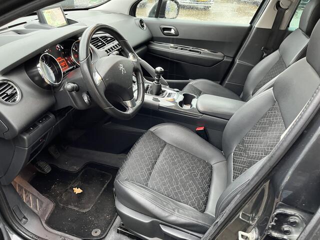 Peugeot 3008 1.2 PureTech Blue Lease Executive HUD / PAno / Half leer / Camera / Clima / Led