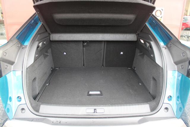 Peugeot 3008 1.2 Hybrid 145PK ALLURE | 360° CAMERA | KEYLESS ENTRY/START | STUUR VERWARMING | ALARM | DODEHOEK DETECTIE | 19" LICHTMETALEN VELGEN | NAVIGATIE | DRAADLOZE APPLE CARPLAY/ANDROID AUTO | ADAPTIVE CRUISE CONTROL | CLIAMTE CONTROL | PARKEERSENSOREN VOOR EN A