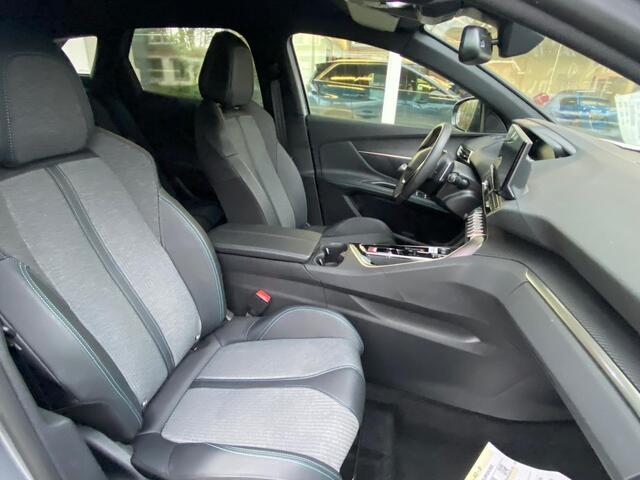 Peugeot 3008 1.6 HYbrid 180 Allure Pack Business | 19 inch | Automaat | Achteruitrij camera | Parkeersensoren | Navigatie