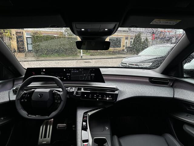 Peugeot 3008 1.2 Hybrid 145 GT Automaat/Stoel verwarming/Camera.