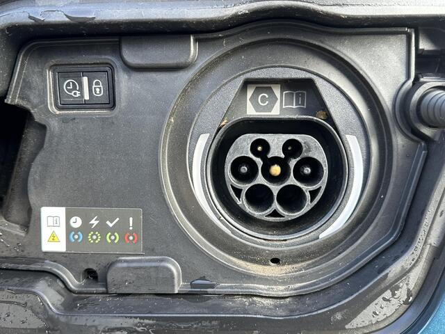 Peugeot 3008 1.6 HYbrid4 300 GT Pack Business | BLACK PACK | PANO DAK | APPLE CARPLAY / ANDROID AUTO | AFN. TREKHAAK | FOCAL AUDIO | 300 PK! | MEM. STOEL MET MASSAGE |