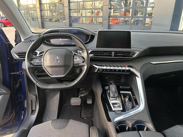 Peugeot 3008 1.2 Turbo 130PK Blue Lease Premium Avantage | Automaat | elektrisch verstelb. bestuurdersstoel met geheugen | Elektrische Achterklep | Stoelverwarming | Panoramisch schuif/kanteldak | Full LED Verlichting | Keyless Entry | Navigatie | Digitaal Dashboard |