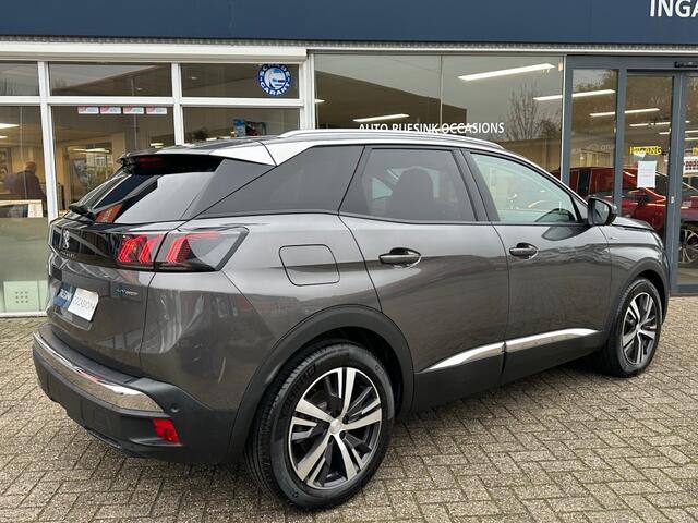 Peugeot 3008 1.6 HYBRID ALLURE