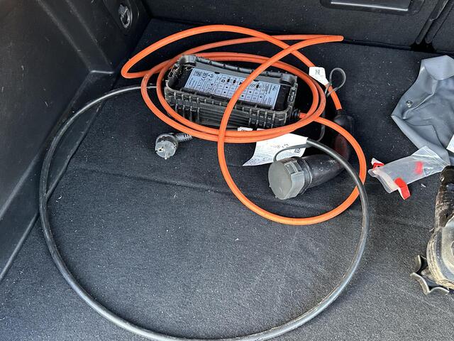 Peugeot 3008 1.6 HYbrid4 300 GT COMPLETE AUTO| PANO| ELEK. ACHTERKLEP| TREKHAAK| ELEK. STOEL + MASSAGE| FOCAL AUDIO| CAMERA ACHTER + VOOR| STOELVERWARMING| ADAP. CRUISE