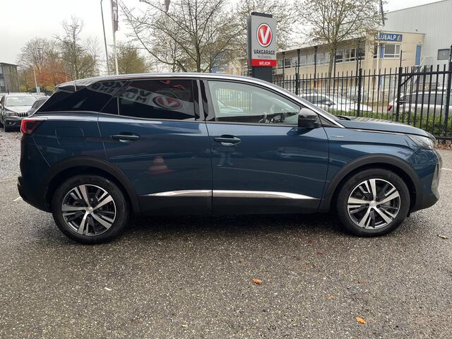 Peugeot 3008 1.6 HYbrid 225 Allure 1e EIGENAAR // DODEHOEK // HALF LEDER // CAMERA+SENSOREN // NAVI+CARPLAY // STOELVERWARMING // CLIMA //