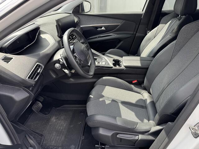 Peugeot 3008 1.6 HYbrid4 300PK Allure AWD Plug-in trekgewicht geremd 1250 KG/ Apple Carplay Android Auto / Climate Control / 360 Camera / Parkeersensoren achter / Adaptiv Cruise Control /