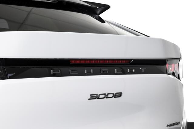 Peugeot 3008 1.2 Hybrid 145 GT | Dig. Cockpit | Adapt. Cruise | Stoel-+stuurverw. | PDC | Camera | NAV+App. Connect | ECC | 19" LM | 9107