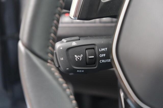 Peugeot 3008 1.6 Plug-in HYbrid 180pk EAT8 Allure Pack Business | Navi | App Connect | Adaptive Cruise | Climate | Keyless | Camera | Blind Spot