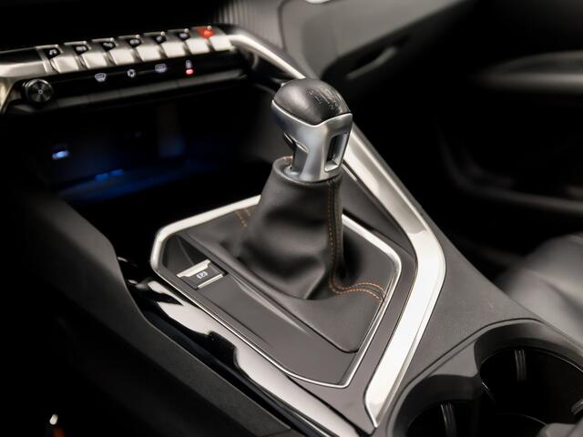 Peugeot 3008 1.2 PureTech Sport (APPLE CARPLAY, GROOT NAVI, CLIMATE, LEDEREN SPORTSTOELEN, TREKHAAK, PARKEERSENSOREN, CRUISE, NIEUWSTAAT)