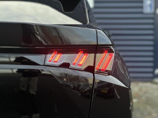 Peugeot 3008 1.6 plug-in Hybrid 195 Allure | Trekhaak | Parkeercamera/-sensoren | Draadloze telefoonlader | Apple Carplay/Android Auto | Full LED | Navigatie | Adaptive Cruise Control | Keyless Entry/Start | Verwarmd stuurwiel |