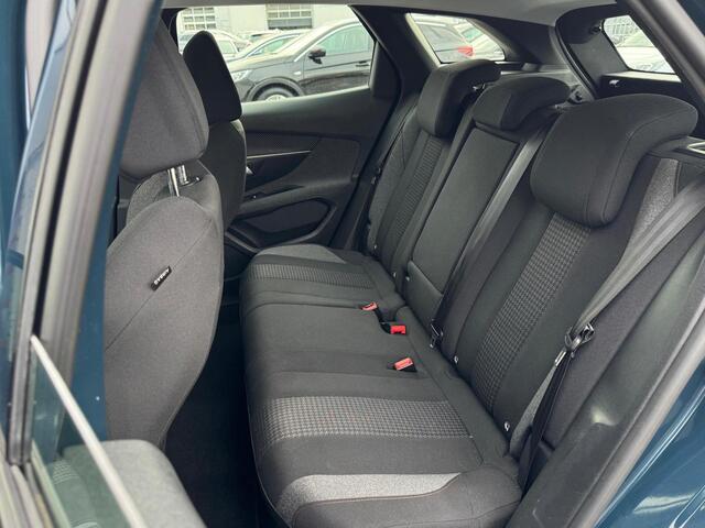 Peugeot 3008 1.2 PureTech Blue Lease Active NL AUTO | CAMERA | TREKHAAK | CARPLAY |