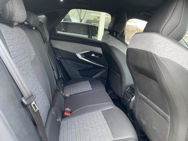 Peugeot 3008 1.2 Hybrid 145 Allure | Climate & Cruise Control | Achteruitrijcamera | Draadloos Apple Carplay/Android Auto