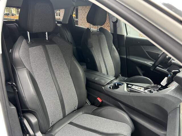 Peugeot 3008 1.2 130pk Automaat Allure Navi, Carplay, Trekhaak, Camera