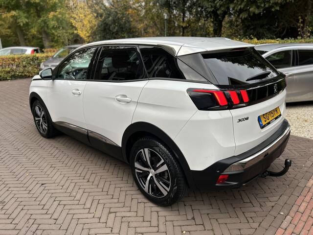 Peugeot 3008 1.2 130pk Automaat Allure Navi, Carplay, Trekhaak, Camera