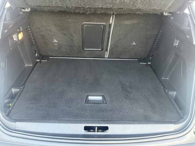 Peugeot 3008 1.2 PureTech Allure 130PK Automaat Leder Carplay