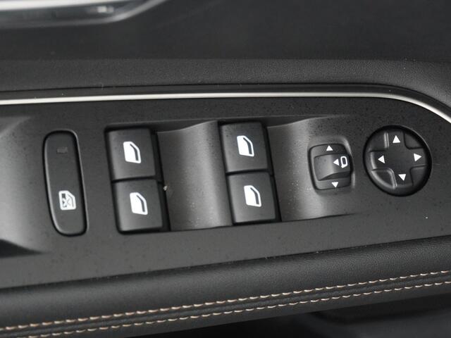 Peugeot 3008 1.2 Hybrid 136 GT