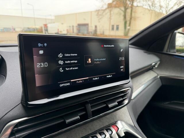 Peugeot 3008 1.2 PT GT Line / 1 JAAR GARANTIE / Stoelverwarming/ Apple Carpla