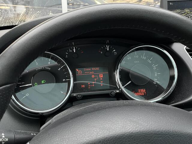 Peugeot 3008 1.6 THP Allure Automaat - Navigatie - Panoramadak - Trekhaak