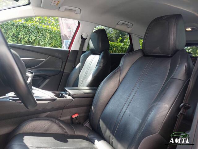 Peugeot 3008 - 1.2 PureTech Blue Lease Executive