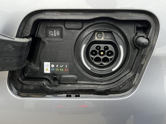 Peugeot 3008 1.6 HYbrid 180 Allure Pack Business VAN: ¤29.900,- VOOR: ¤26.877,- UW EINDEJAARSVOORDEEL: ¤3.023| PHEV PLUG-IN HYBRIDE| 10.000KM!!| DODE HOEK| CAMERA|ADAPTIVE CRUISE| CARPLAY/ ANDROID AUTO