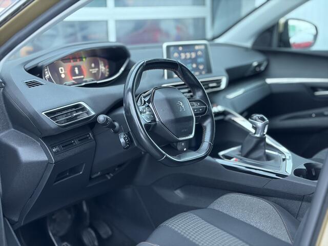 Peugeot 3008 1.2 PureTech AGC Allure 131pk | Nieuwe Distributieriem | Apple Carplay/Android Auto | Cruise control | Electronic climate control | LED dagrijverlichting | Navigatiesysteem | Trekhaak | Prachtig exemplaar!