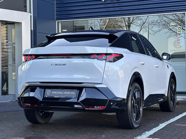 Peugeot 3008 e-3008 GT Avantage 210 73 kWh | Adaptive Cruise Control | Stoelmassage/-verwarming | Parkeercamera/-sensoren | Draadloze telefoonlader | Full LED | Panoramadak | Apple Carplay/Android Auto | Alcantara | Elektrische stoelverstelling | Elektrische kofferkle