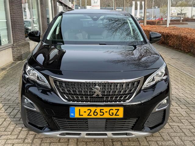 Peugeot 3008 1.2 PureTech Allure | Apple Carplay/Android Auto | 18" Lmv | All season banden |