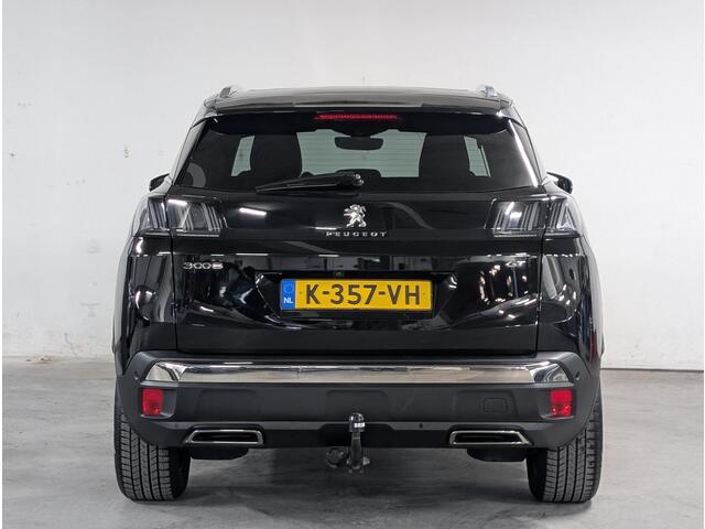 Peugeot 3008 GT 1.2 Turbo EAT8 | SCHUIF/KANTELDAK | TREKHAAK | ALCANTARA | ADAPTIVE CRUISE | STOELVERW. | ALL-SEASON BANDEN | NAVI | CAMERA