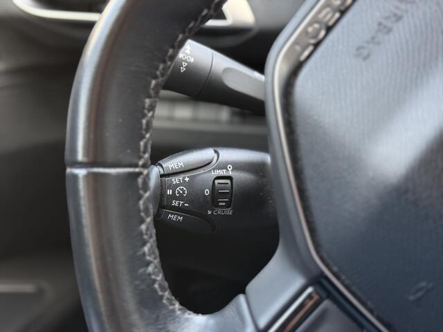 Peugeot 3008 1.2 | Clima | Cruise | LM Velgen | Navigatie | Led | RIJKLAARPRIJS INCL 12 MAANDEN GARANTIE EN BEURT