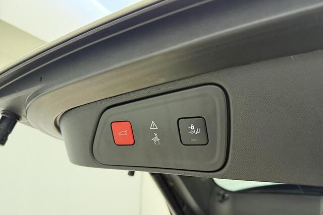 Peugeot 3008 1.6 HYbrid4 300 Première Pack Avantage Design Lederen Stoelen l Elektrisch + Memory + Massage/Verwarmbaar l Schuif-Kanteldak l Camera l PDC l Trekhaak l Apple Carplay/Android Auto l Elektrische kofferbak l Adaptive Cruise l Climate Control l DAB l Draadlo