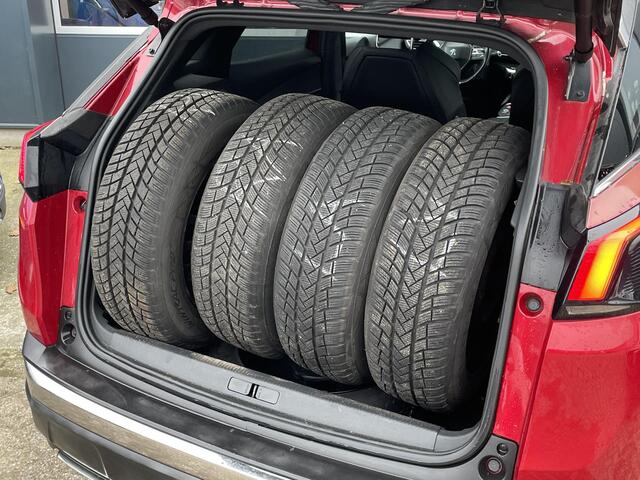 Peugeot 3008 1.2 PureTech GT Line - Navigatie - Climate Control - Lichtmetalen velgen