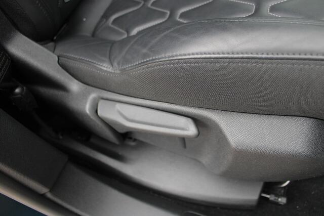 Peugeot 3008 1.2 PureTech 130pk Allure Pack Automaat Leer Airco Navi Camera Carplay 37951km Nieuwstaat Vol!!!!!