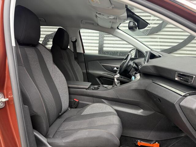 Peugeot 3008 1.2 PureTech Executive 2e Eigenaar|Navi|D-riem v.v. in 2023|Carplay|Trekhaak|Camera|Clima|Cruise|N.A.P|APK tot 11-2027